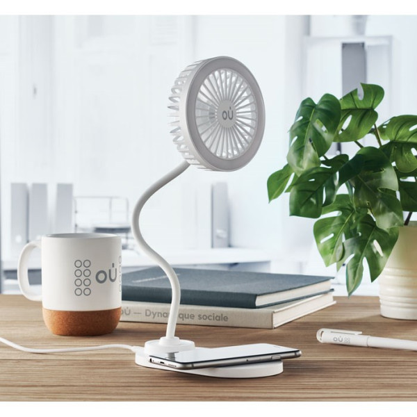 VIENTO - Tischventilator mit Licht