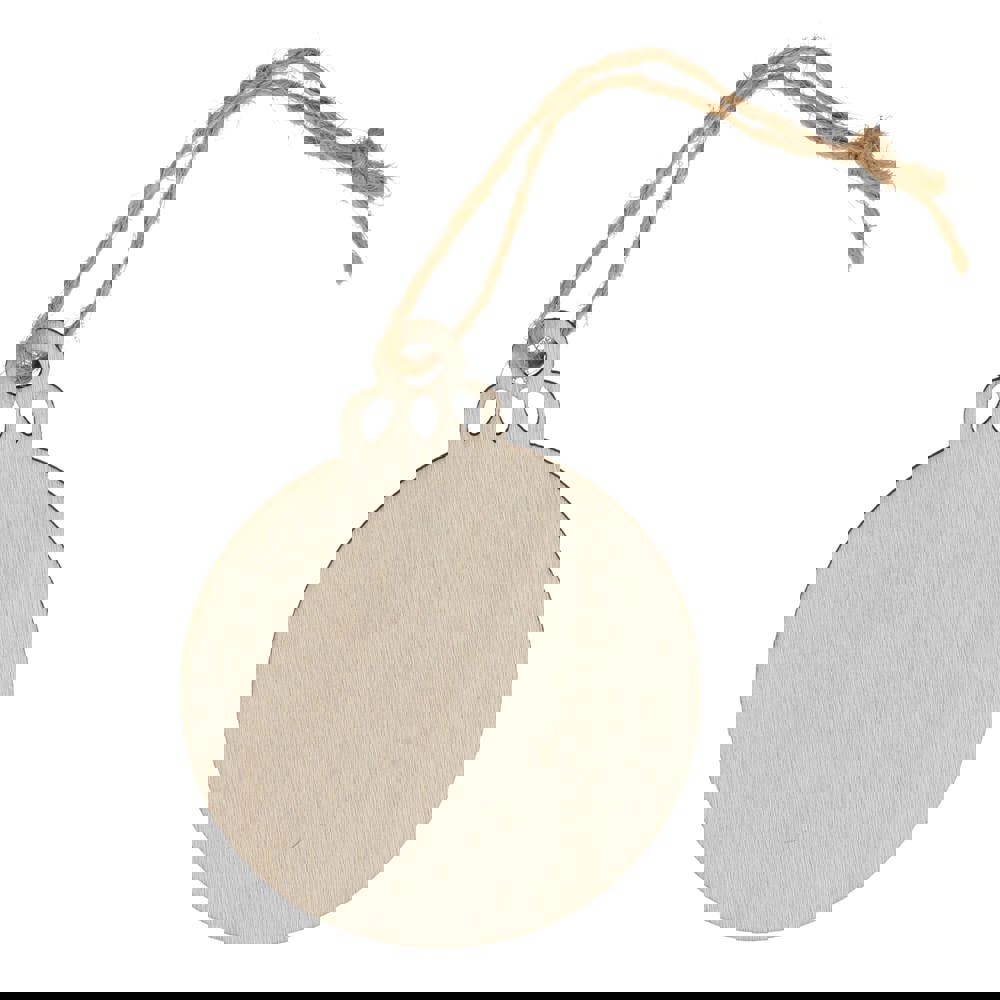 Weihnachtskugel in Form einer Holzkugel